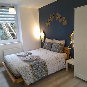 17, Face A La Gare Appartement