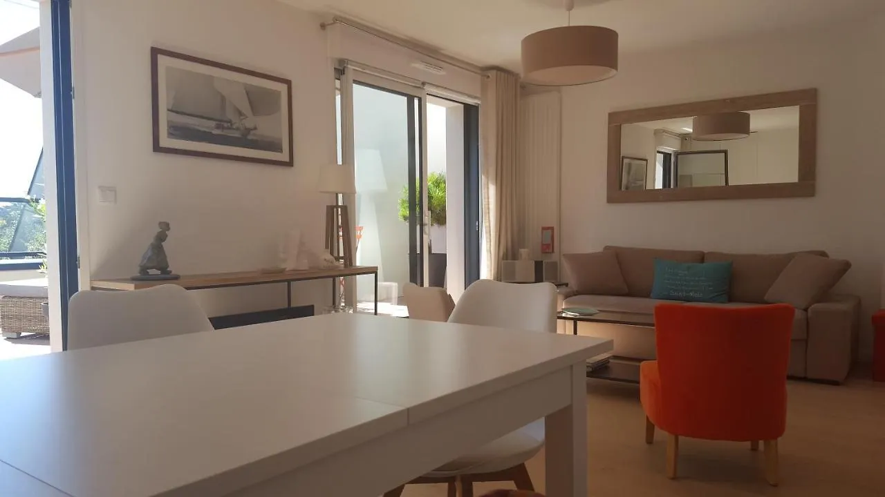 Les Cypres - Appt Avec Terrasse Proche Plage Сен-Мало
